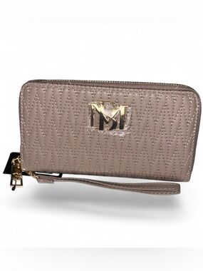 BADGLEY MISCHKA Zip Continental Wallet w/Phone pocket/Wristlet - NWT